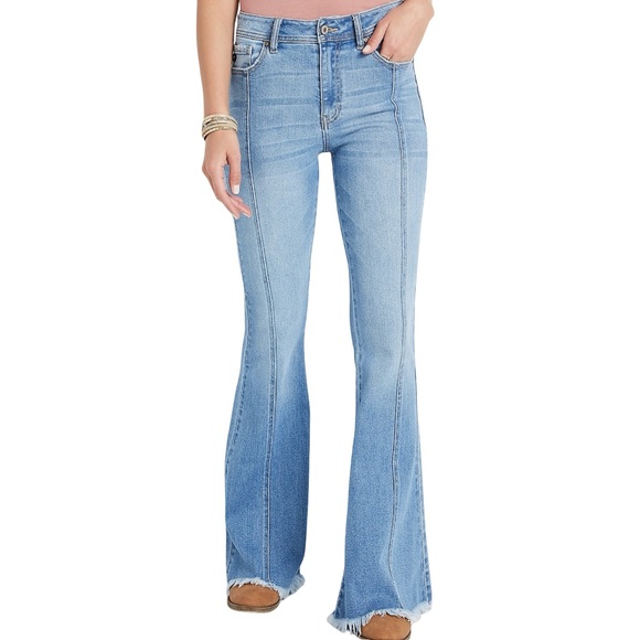 KanCan Medium Wash Estilo Front Seam High Rise Raw Hem Flare Jeans Size 30 - Picture 1 of 13
